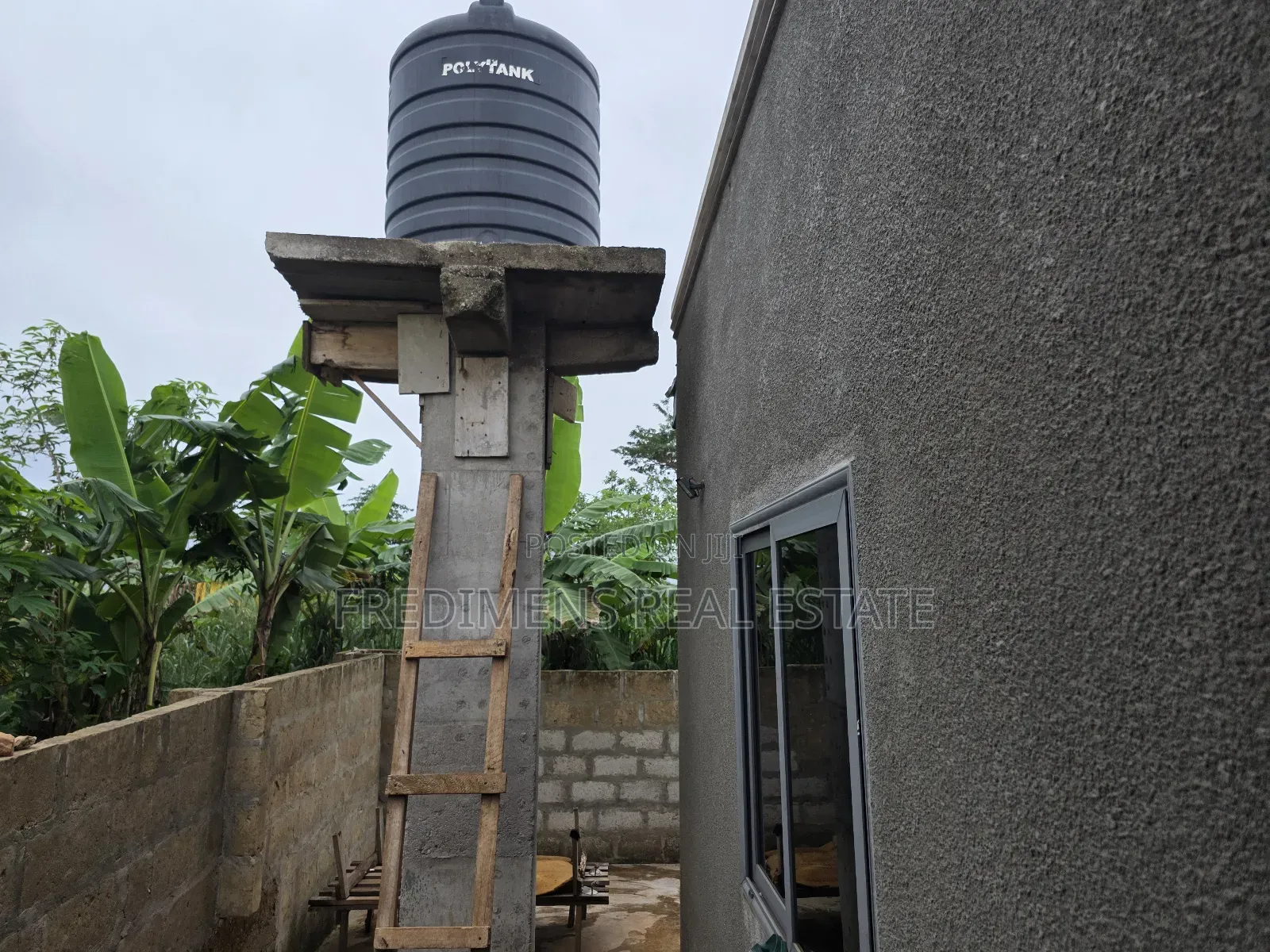 4bdrm House in Fredimens Real, Atwima Kwanwoma for sale