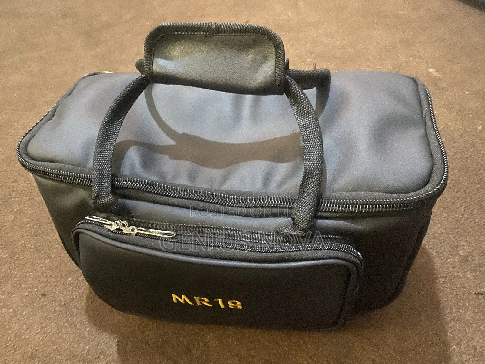 Midas Mr18 Digital Mixer Plus Leather Bag
