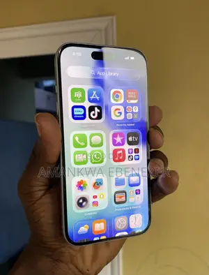 New Apple iPhone 15 128 GB Silver