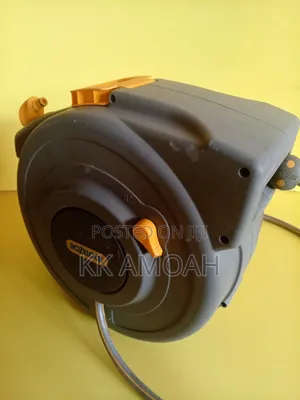Retractable High Quality Hozelock Hose in Enclosed Reel