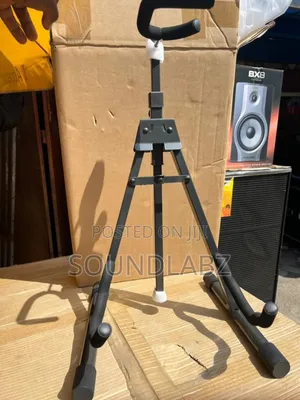 Tripod-style Guitar Stand