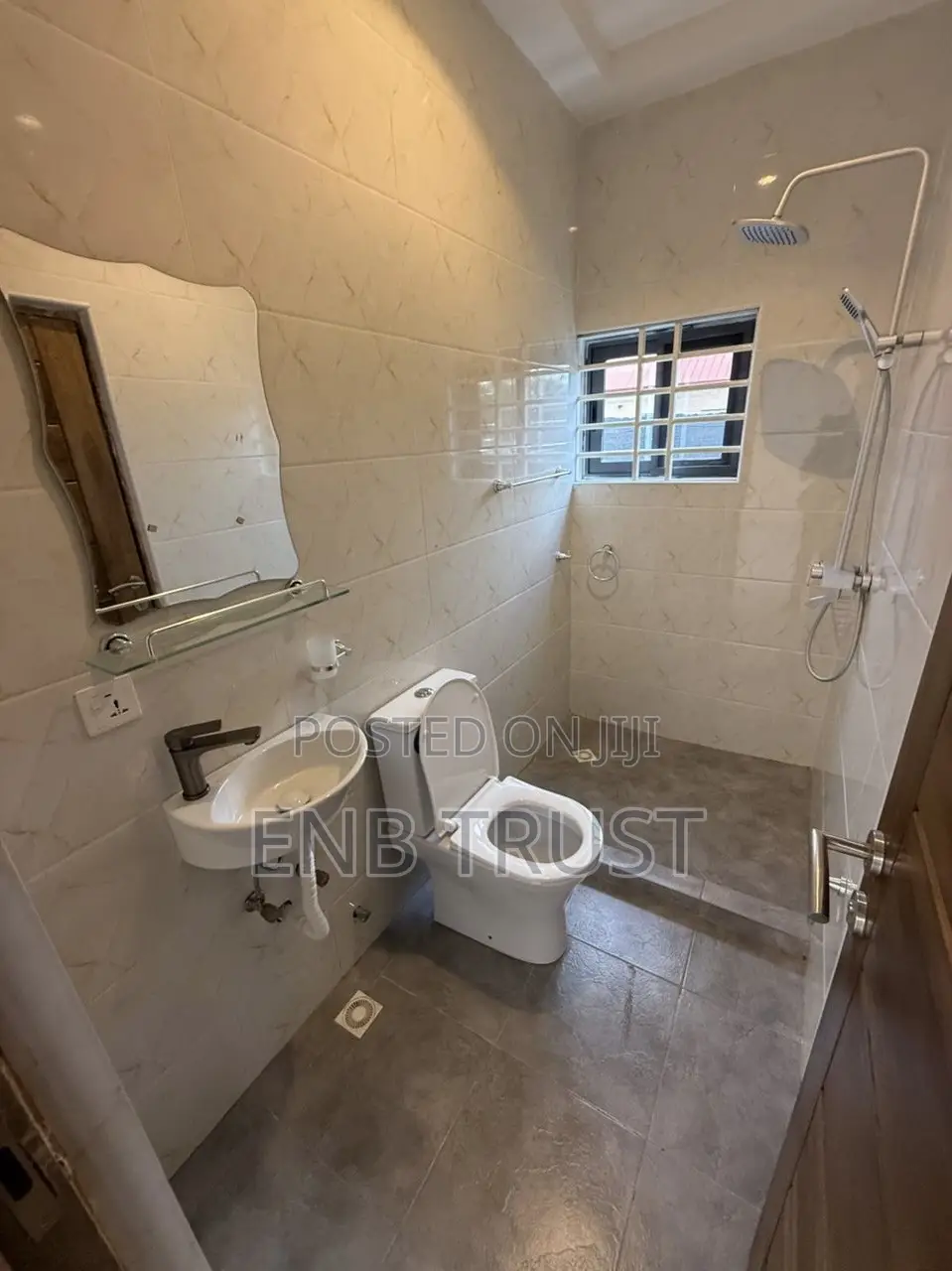 3bdrm House in Ablekuma Sonitra, Manhean for sale