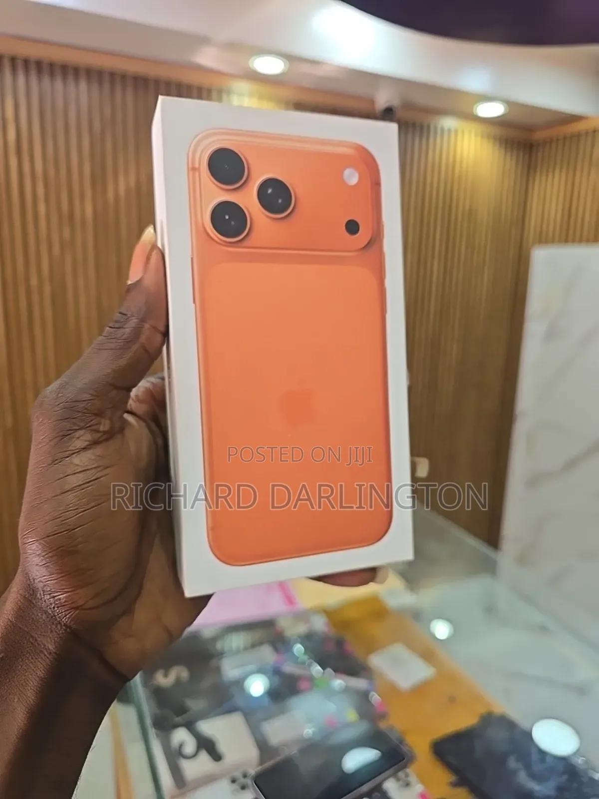 New Apple iPhone 17 Pro Max 256 GB Orange