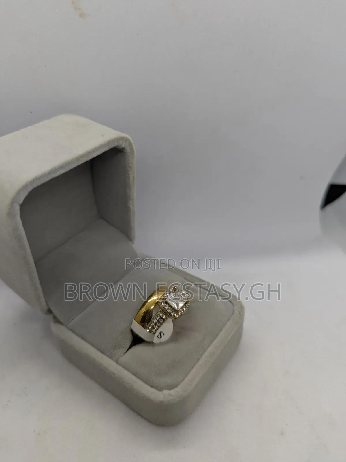 Square Diamond Cut 2 Piece Wedding Rings