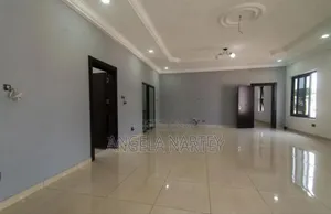 4bdrm House in East Airport, Accra Metropolitan for sale