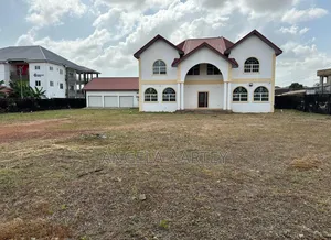 7bdrm House in East Legon for sale