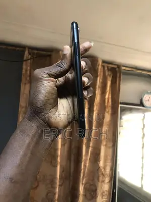 Apple iPhone XR 64 GB Black