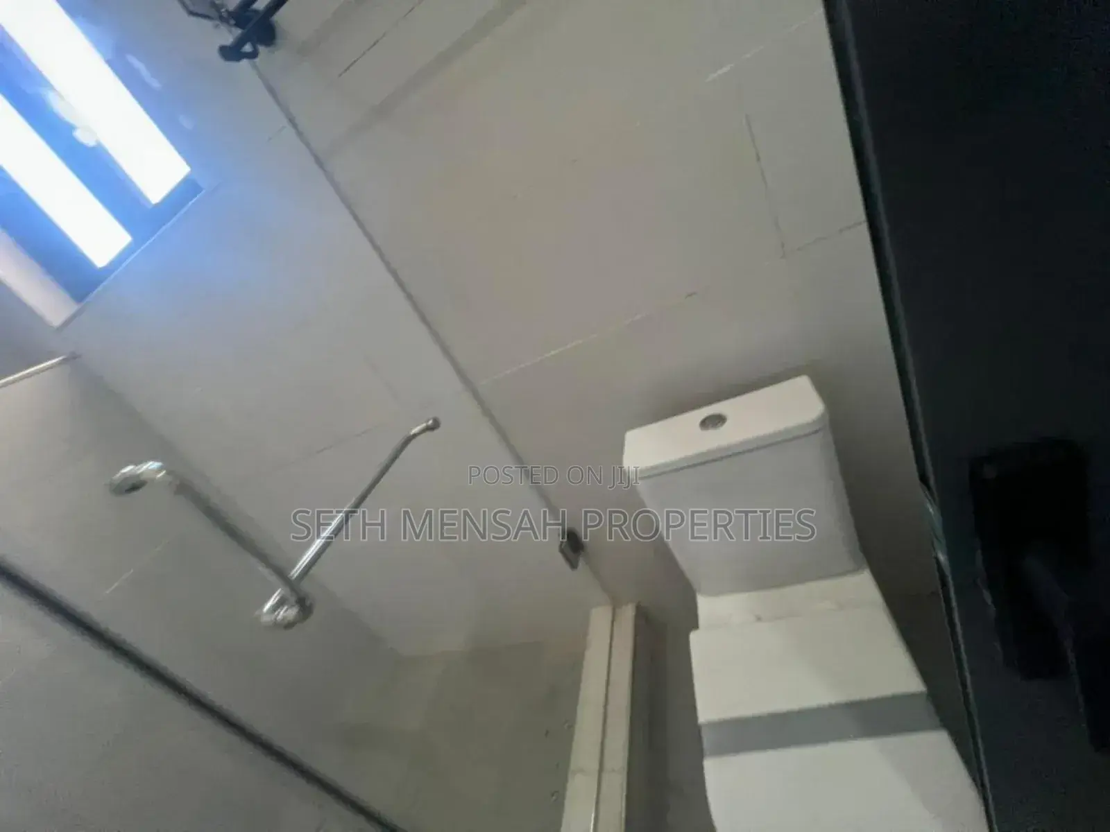 5bdrm House in Labone for rent