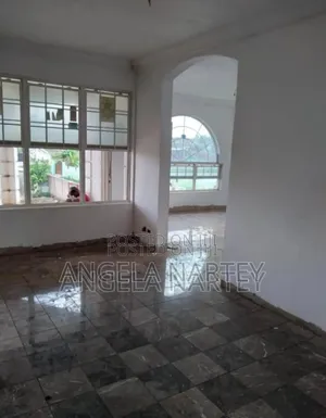 7bdrm House in East Legon for sale