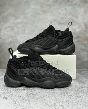Adidas Yeezy 500 "Utility Black"