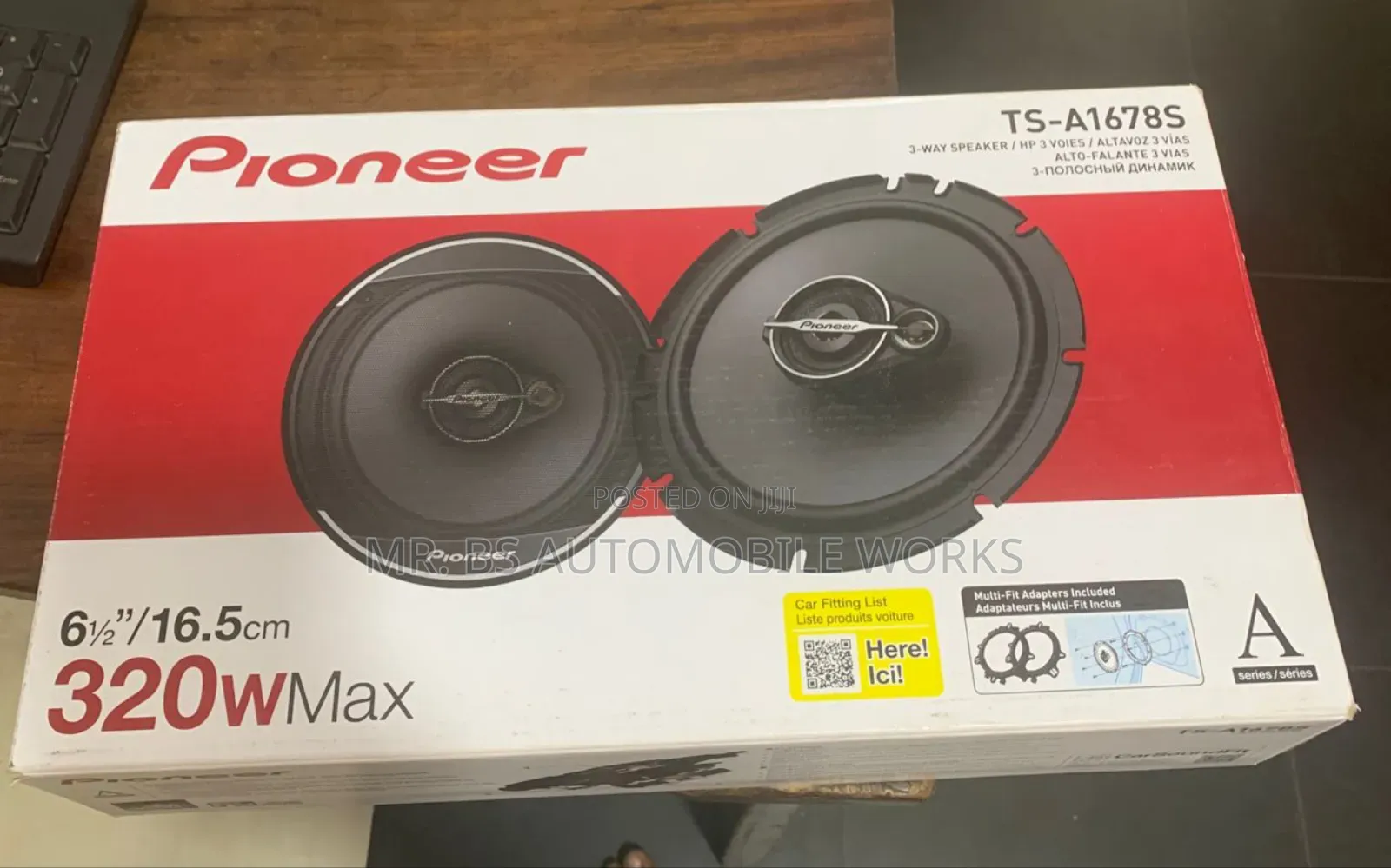 Pioneer Car Door Speakers (Round)