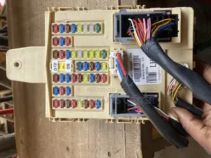 Hyundai Santafe 2013-15 Dashboard Fusebox