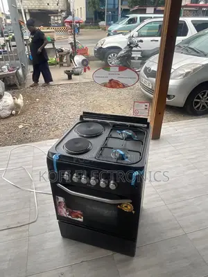 Reliable Four-Zone Oven and Cooktop