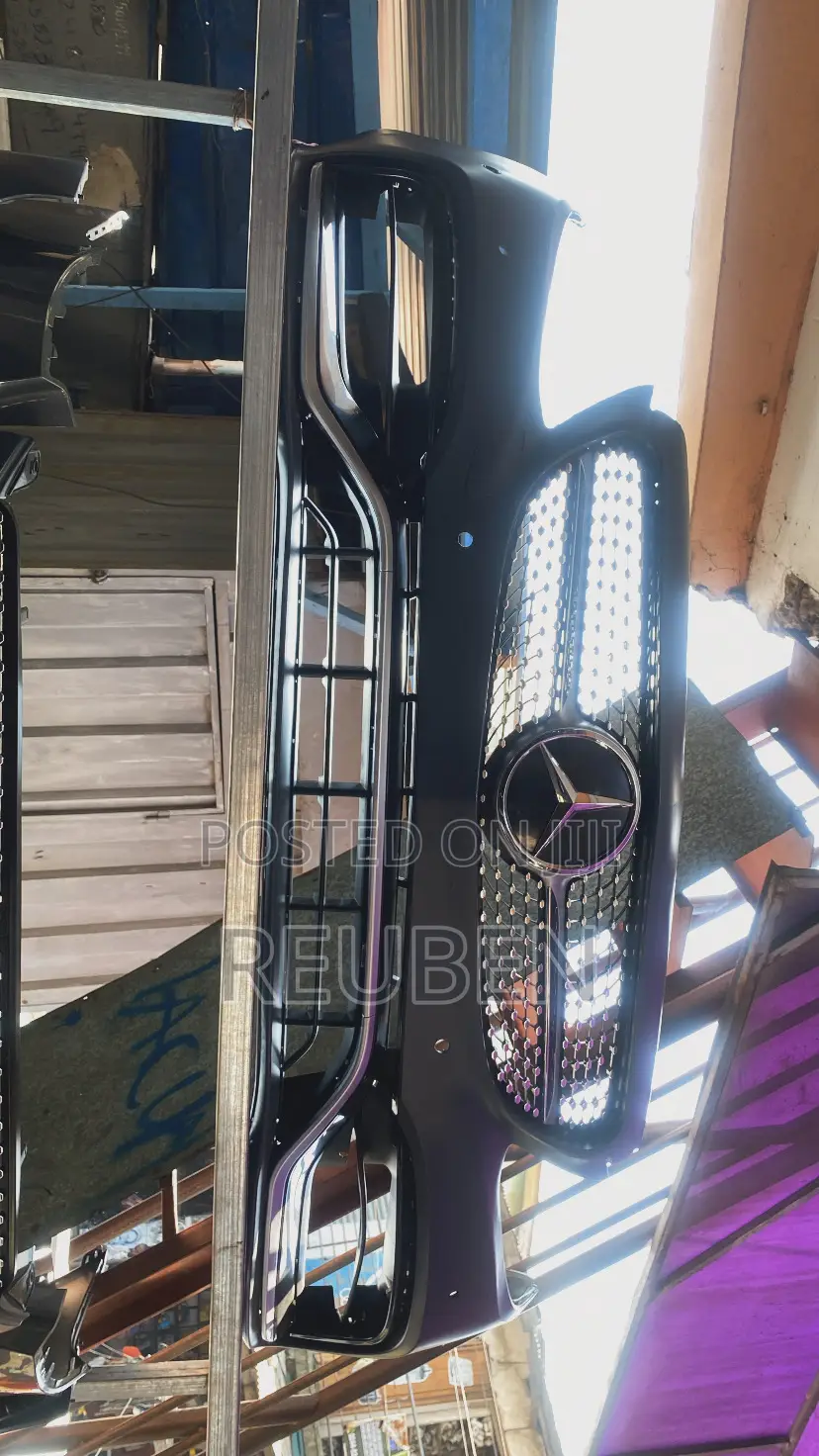 (Mercedes Benz 2016-2019 ) Amg Bumper C300