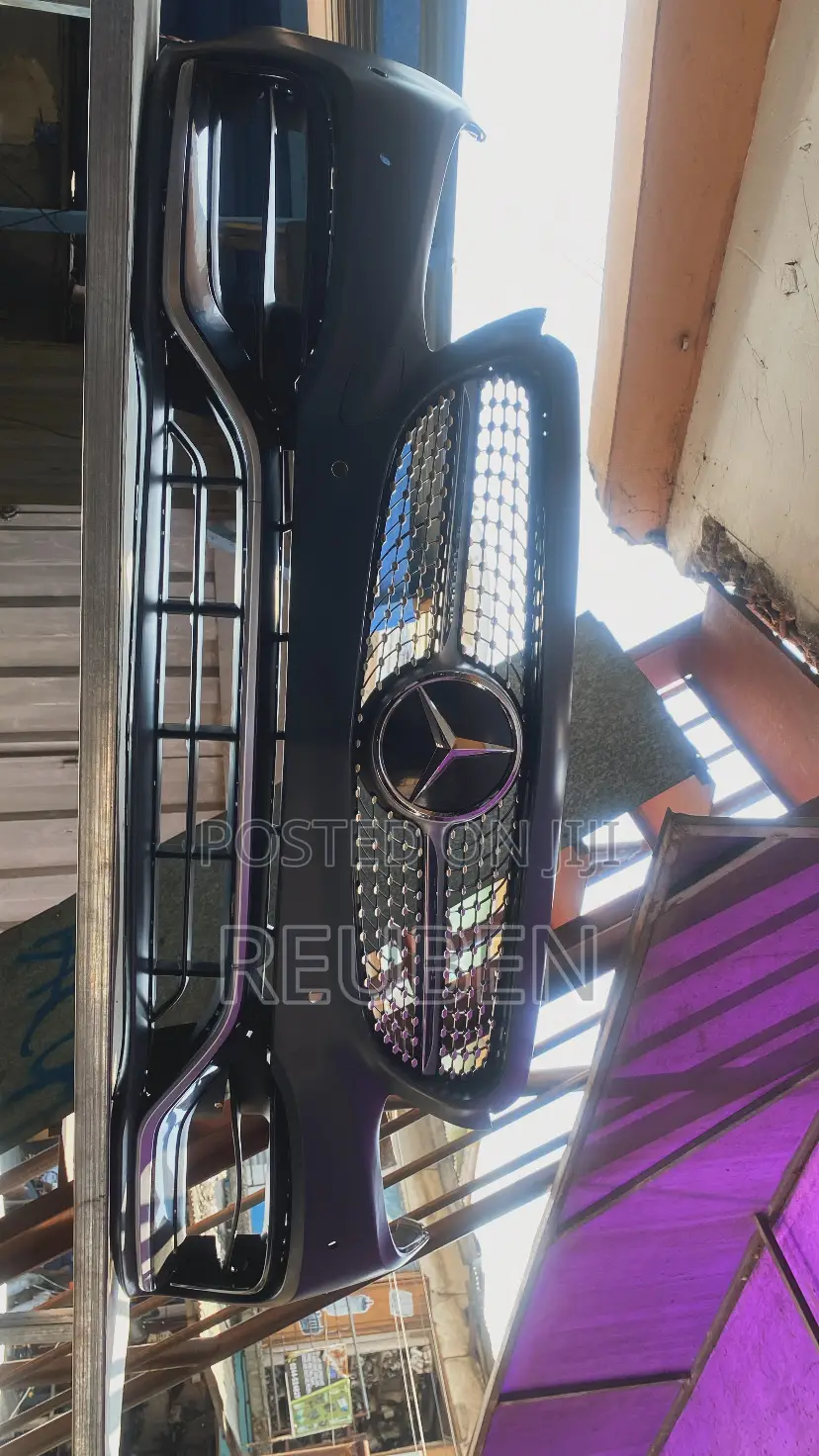 (Mercedes Benz 2016-2019 ) Amg Bumper C300