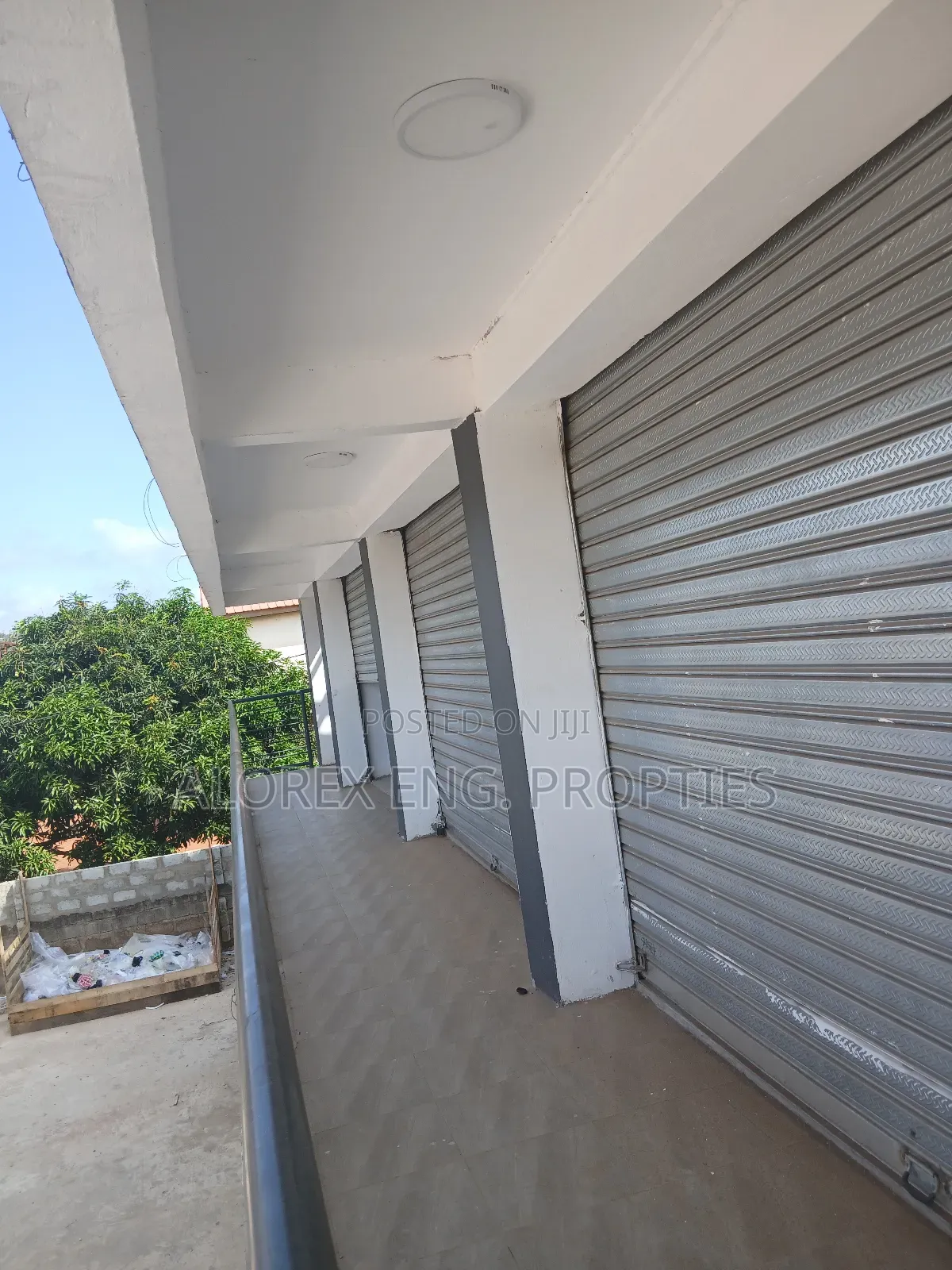 Shop for Rent at Oyarifa