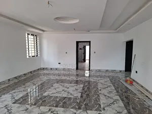 4bdrm House in Ahodwo Daban, Kumasi Metropolitan for sale