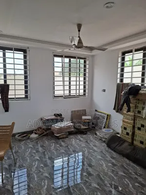 4bdrm House in Ahodwo Daban, Kumasi Metropolitan for sale