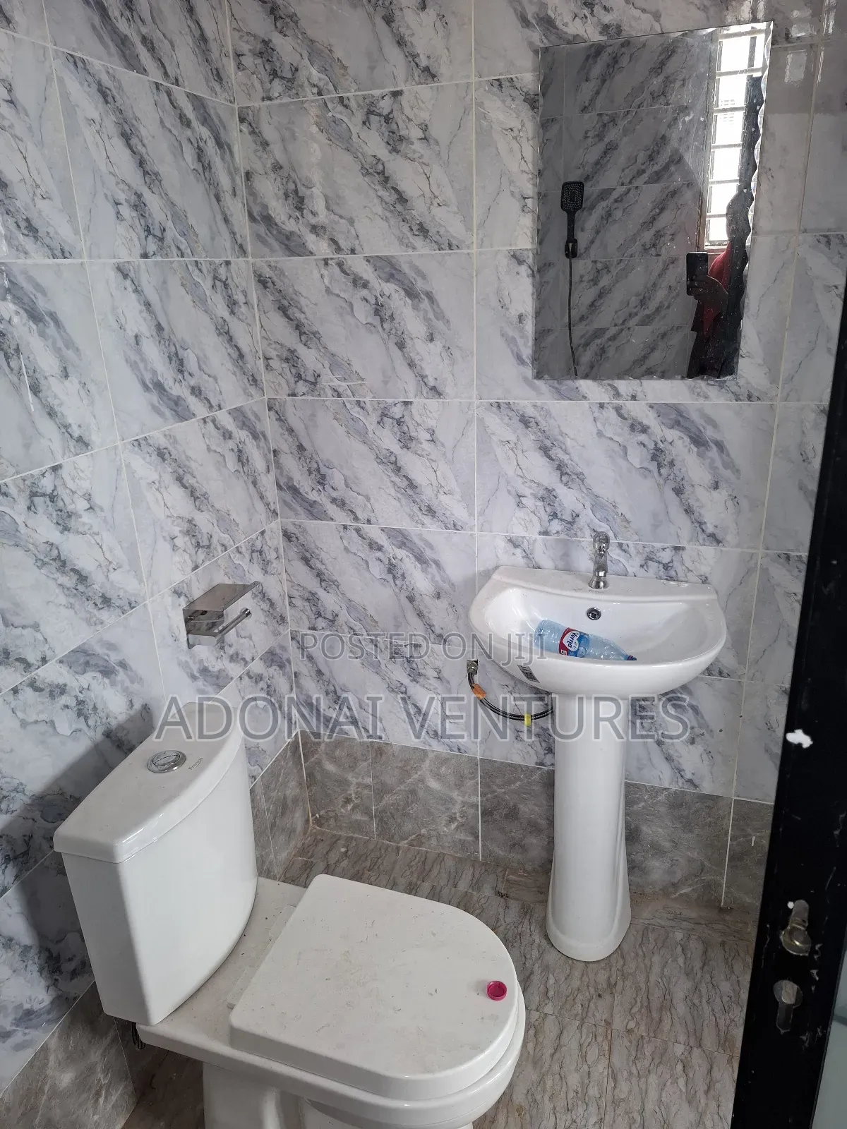 4bdrm House in Ahodwo Daban, Kumasi Metropolitan for sale