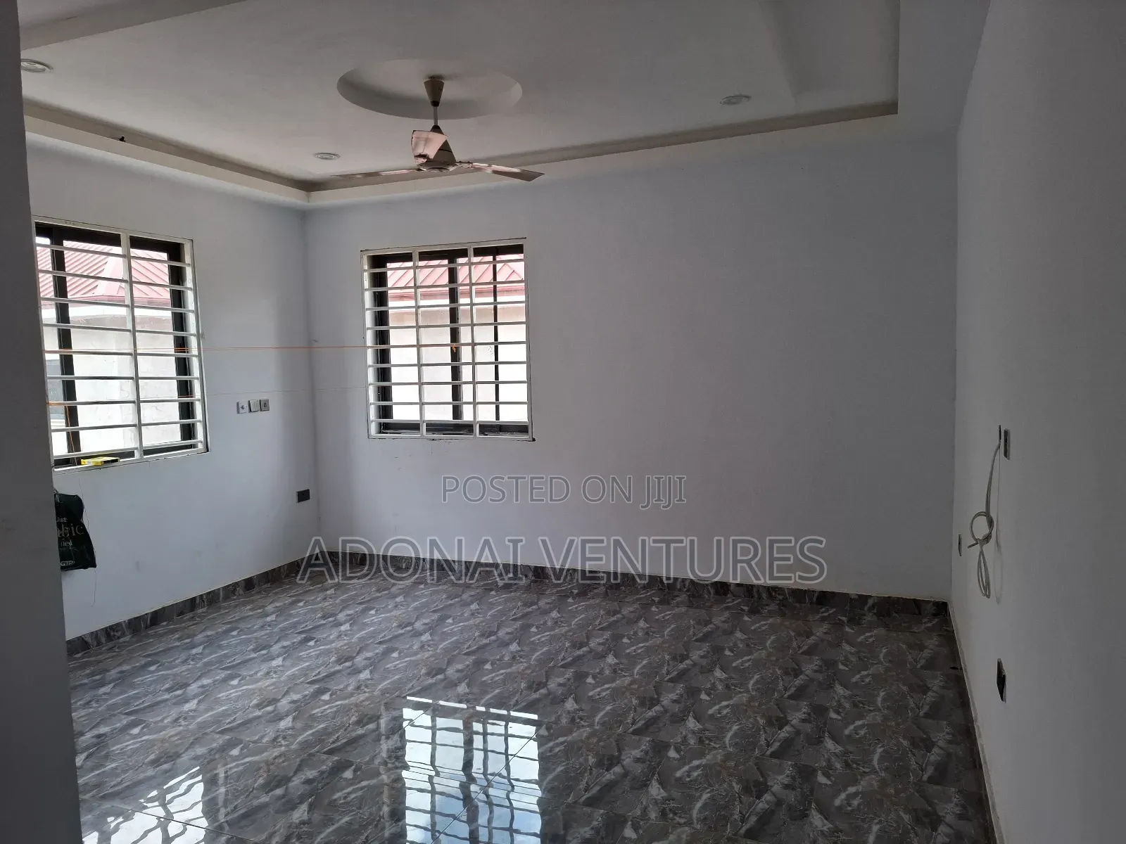 4bdrm House in Ahodwo Daban, Kumasi Metropolitan for sale