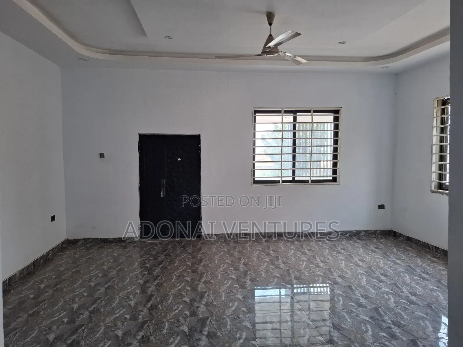 4bdrm House in Ahodwo Daban, Kumasi Metropolitan for sale