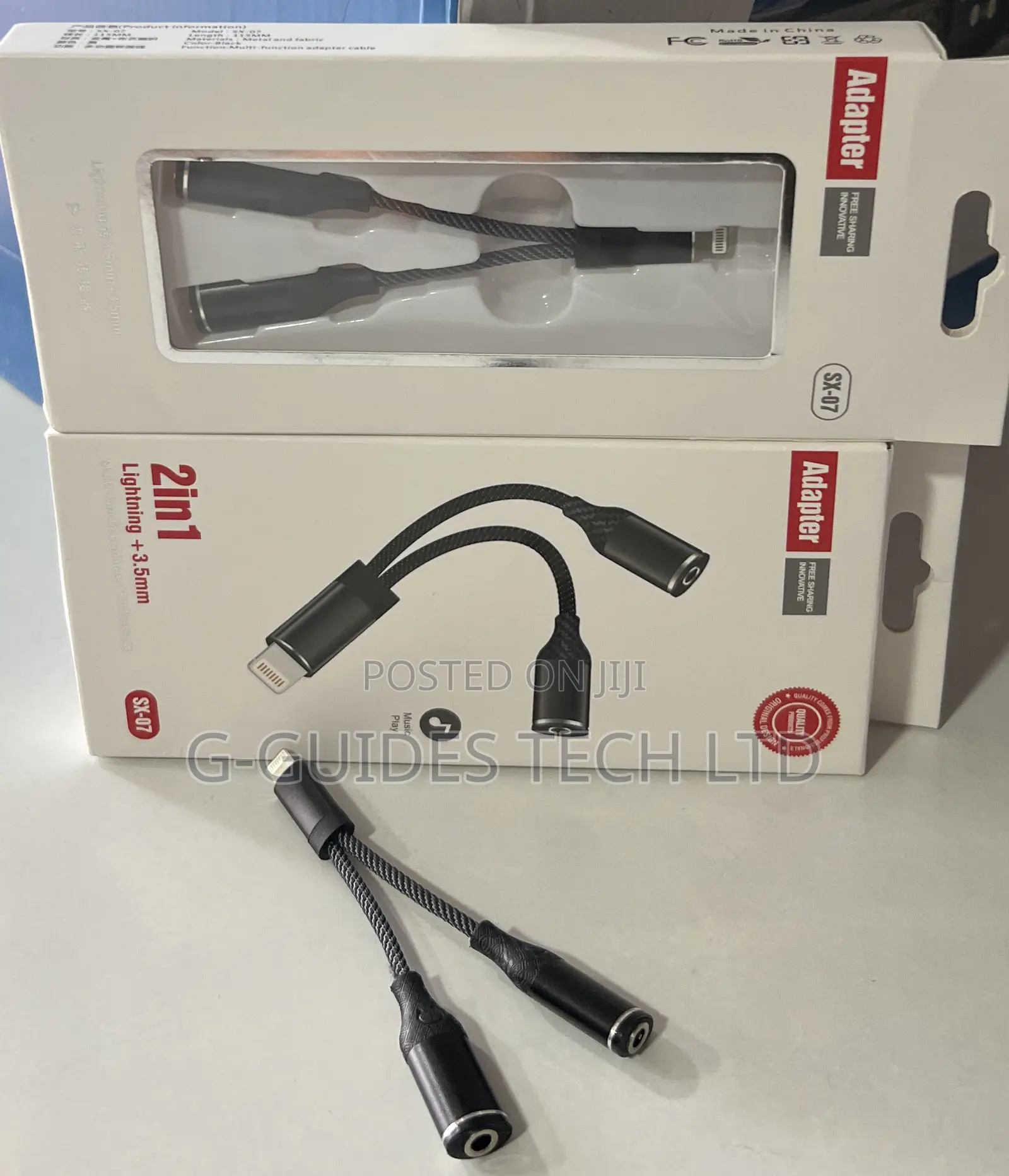 2 in 1 iPhone to 3.5mm Adapter, 2-in-1 Lightning + 3.5mm Audio Adapter