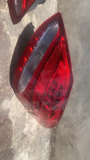 Mercedes Benz C300 Tail Light