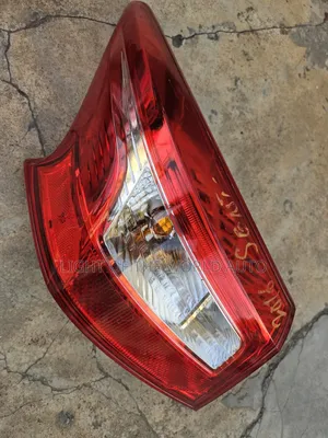 Nissan Sentra 2016 Taillights Left Side