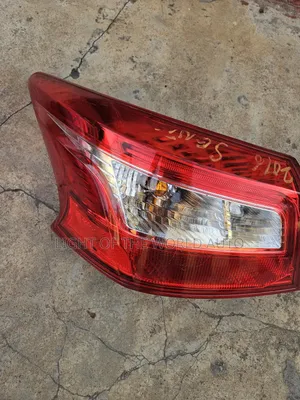 Nissan Sentra 2016 Taillights Left Side
