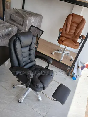 Swivel Office Chair With Legrest