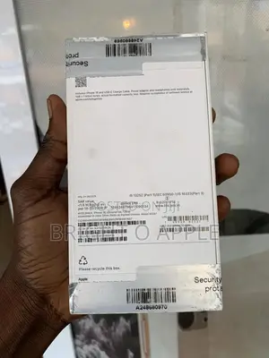 New Apple iPhone 16 128 GB Blue