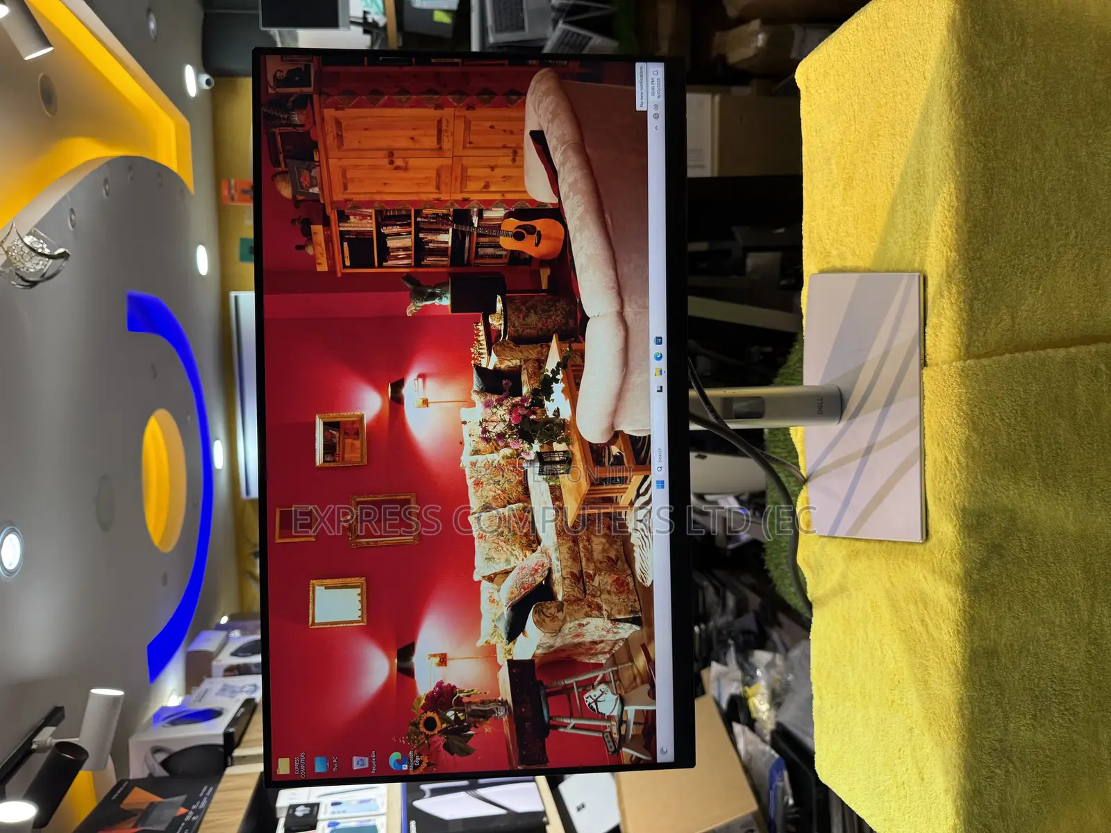Dell 24 Inches Edgeless 1080p (Ips) Neat Monitor From Uk Neat
