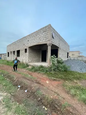 3bdrm House In Motorway, Ashaley Botwe For Sale
