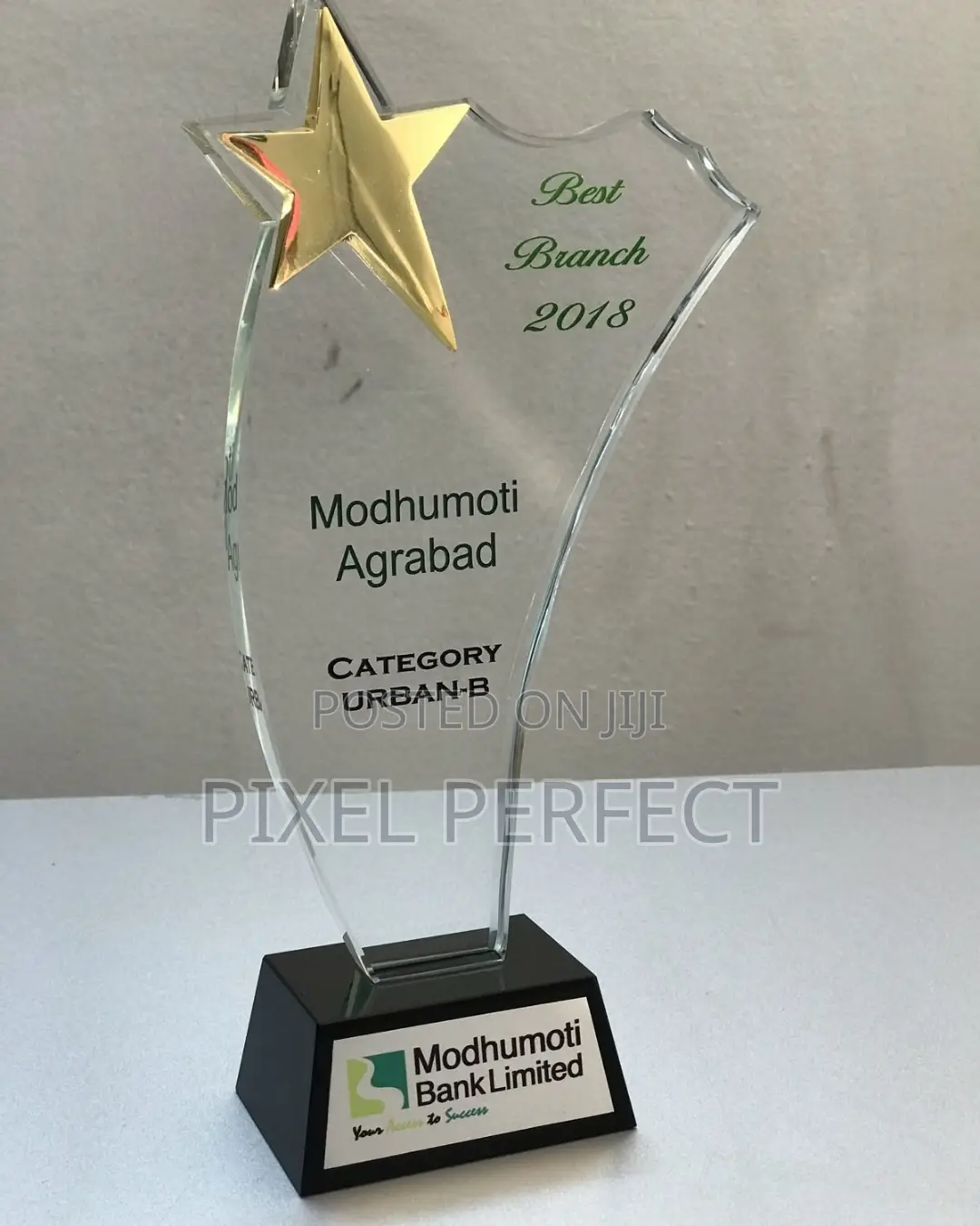 Awards Crystal Plaques and Customization