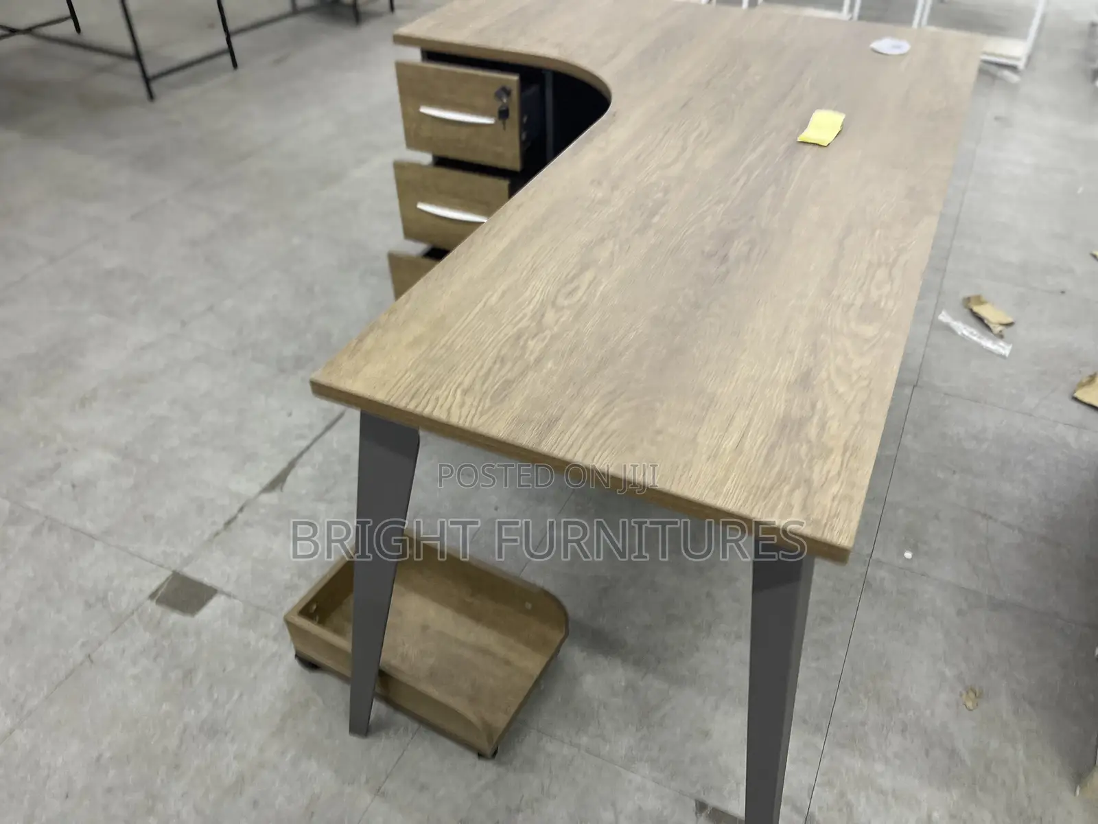Wooden Office Table/ Desk