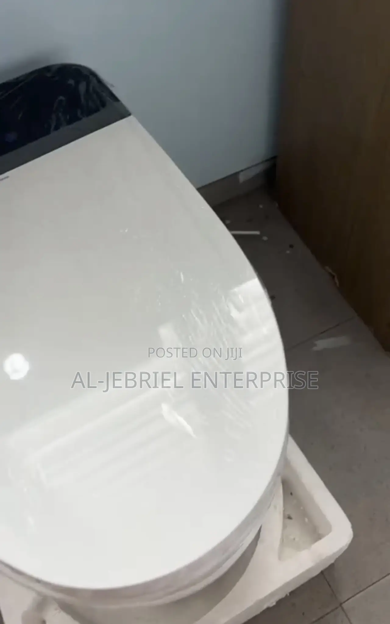 Modern Smart Wc (Remote Control/ Sensor)