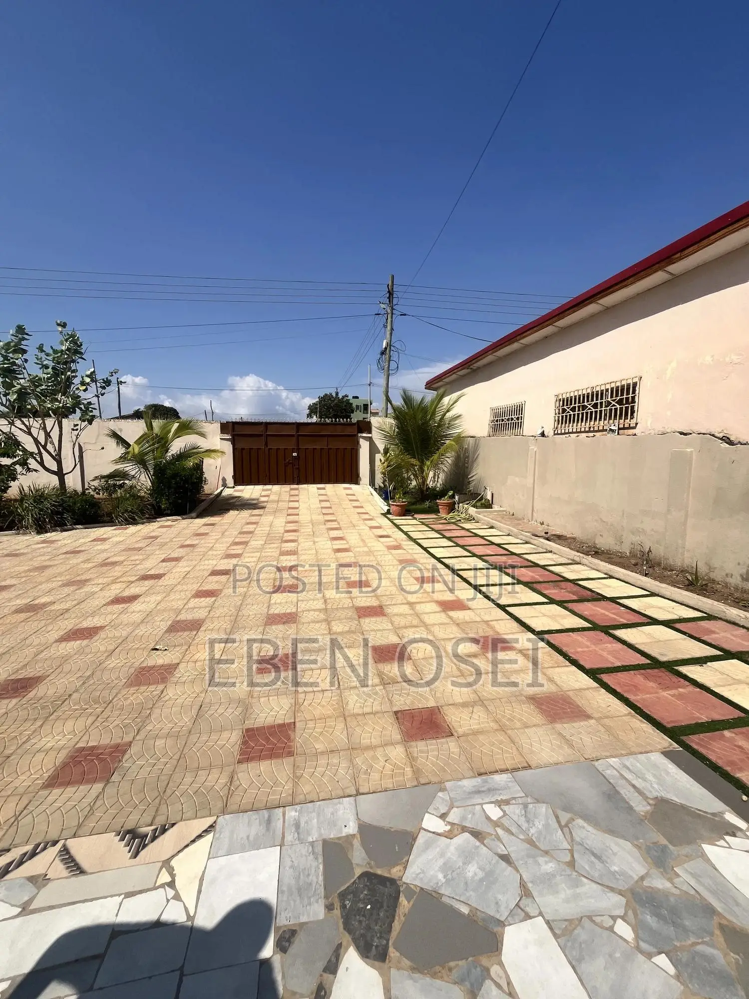 2bdrm Apartment in Dansoman for rent