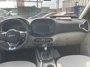 New Kia Soul EX 2024 Silver