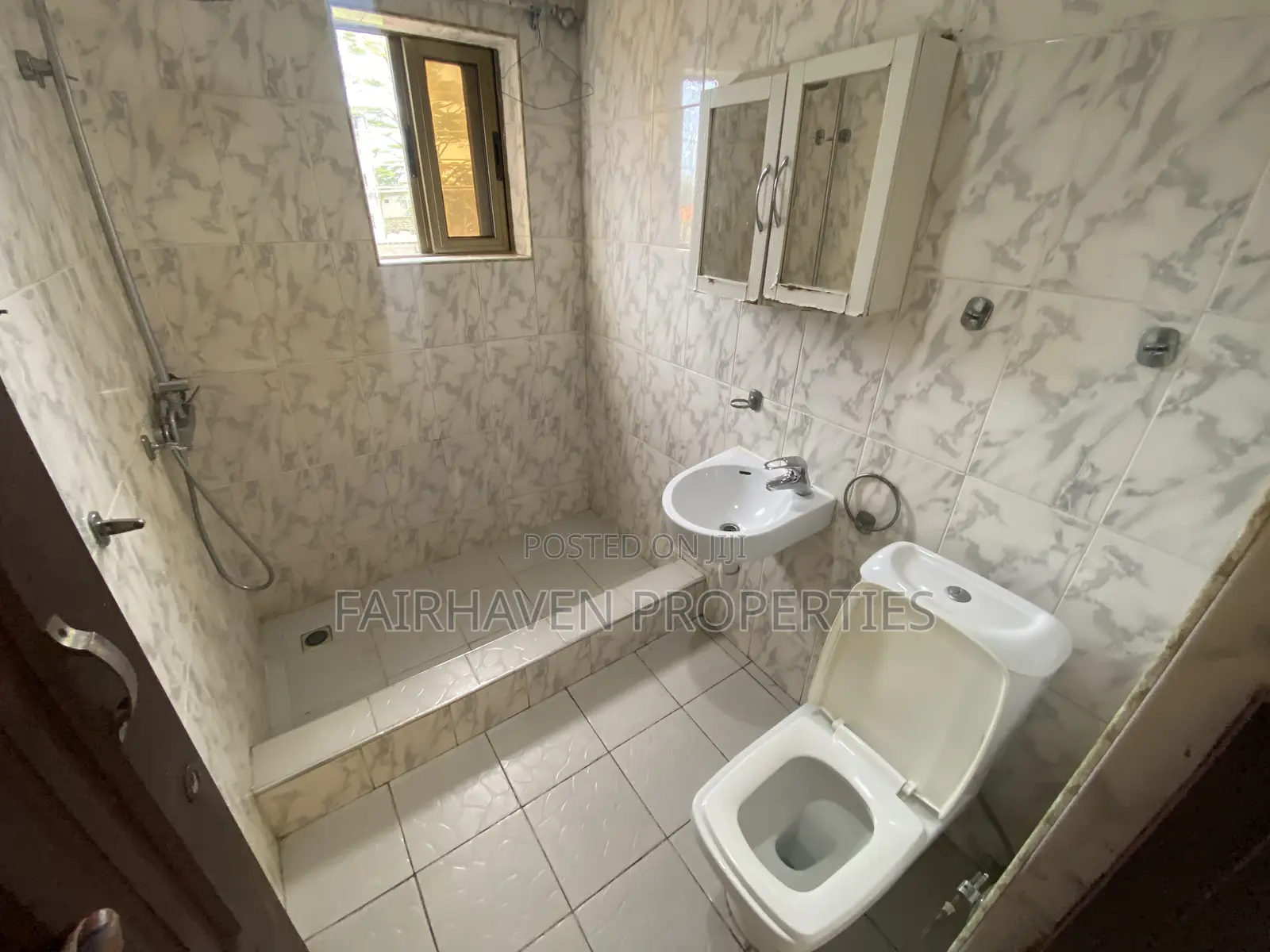 Fully Furnished 1 Bedroom Apartment