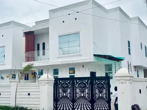 4bdrm House in Botwe School, East Legon for sale