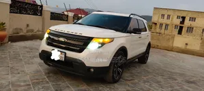 Ford Explorer Limited 4dr SUV AWD (3.5L 6cyl 6A) 2014 White