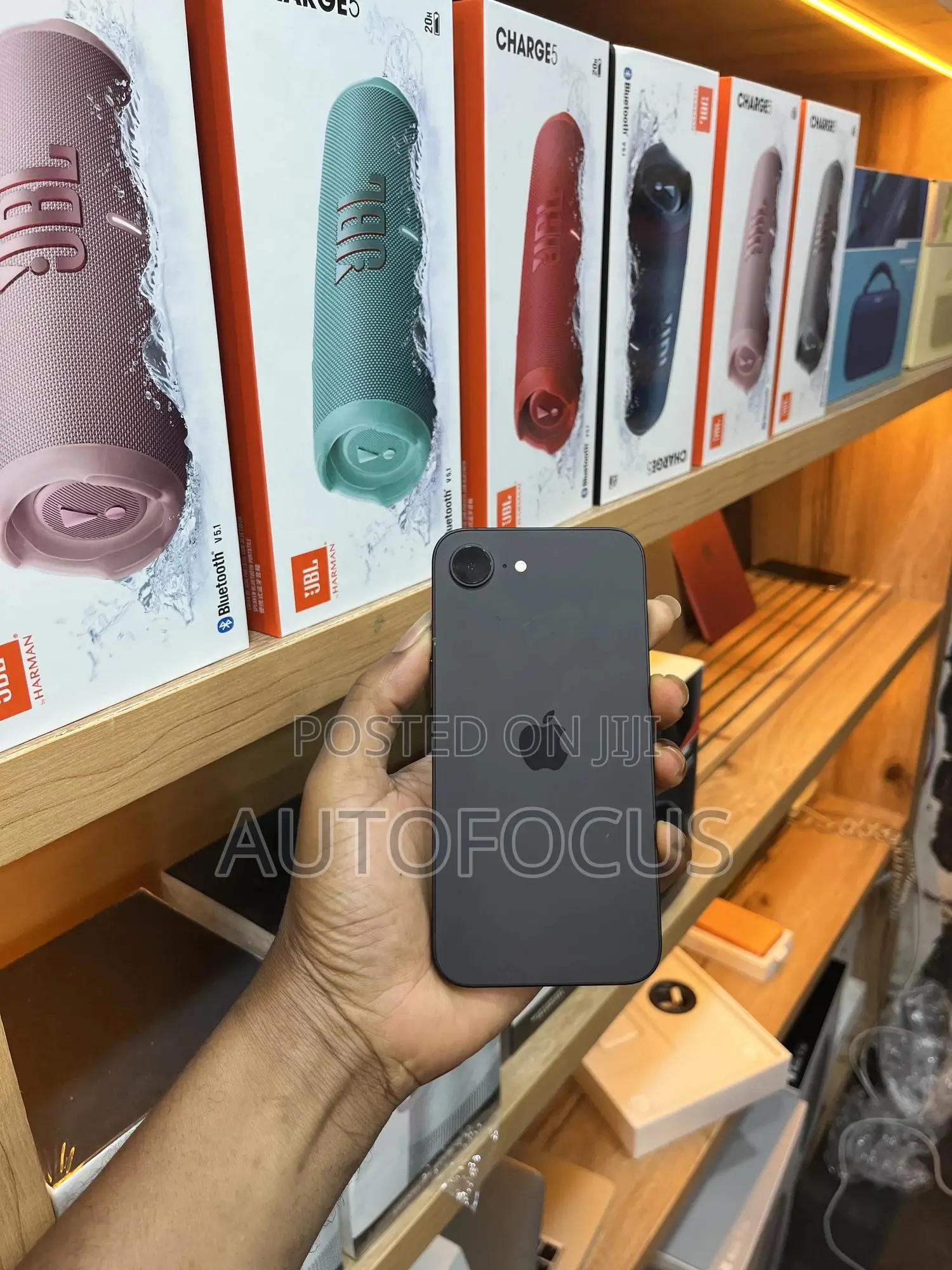 Apple iPhone 16e 128 GB Black