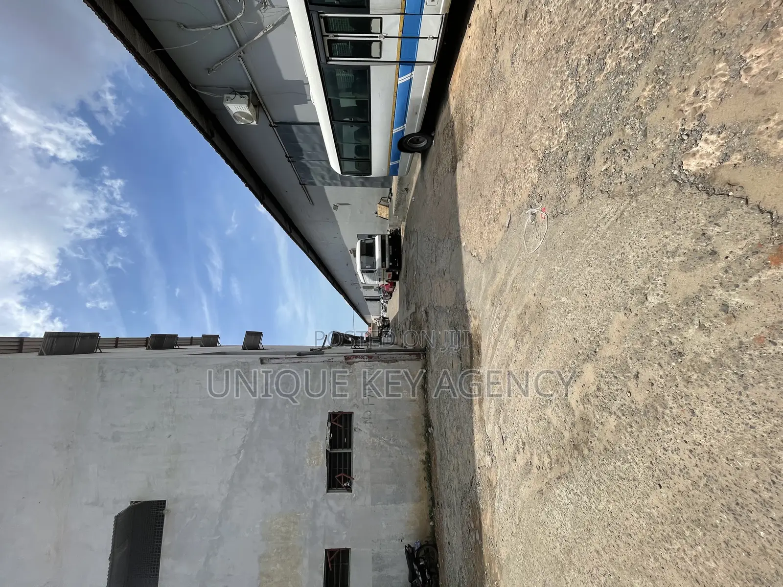 500 Square Meter Warehouse to Let