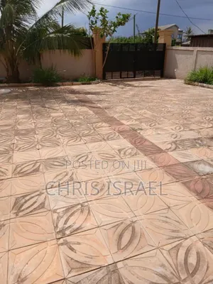 2bdrm Apartment in Oyibi for rent