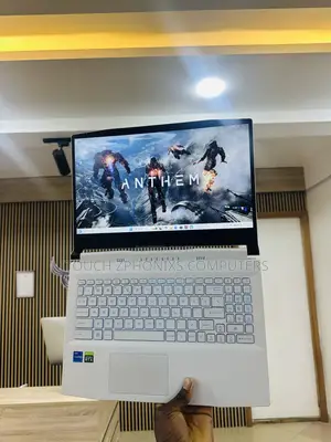 Laptop MSI MSI Sword 15 16GB Intel Core i7 SSD 512GB