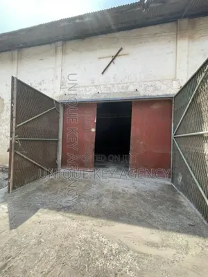 500 Square Meter Warehouse to Let