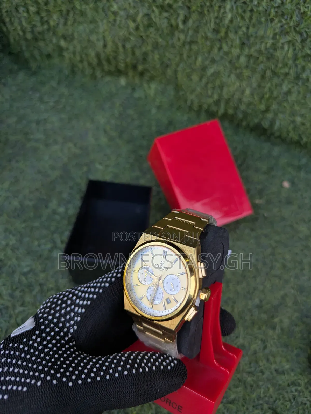 Naviforce Gold Plated Chronographic Watch