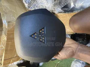 Outlander 2016 Airbag Cover