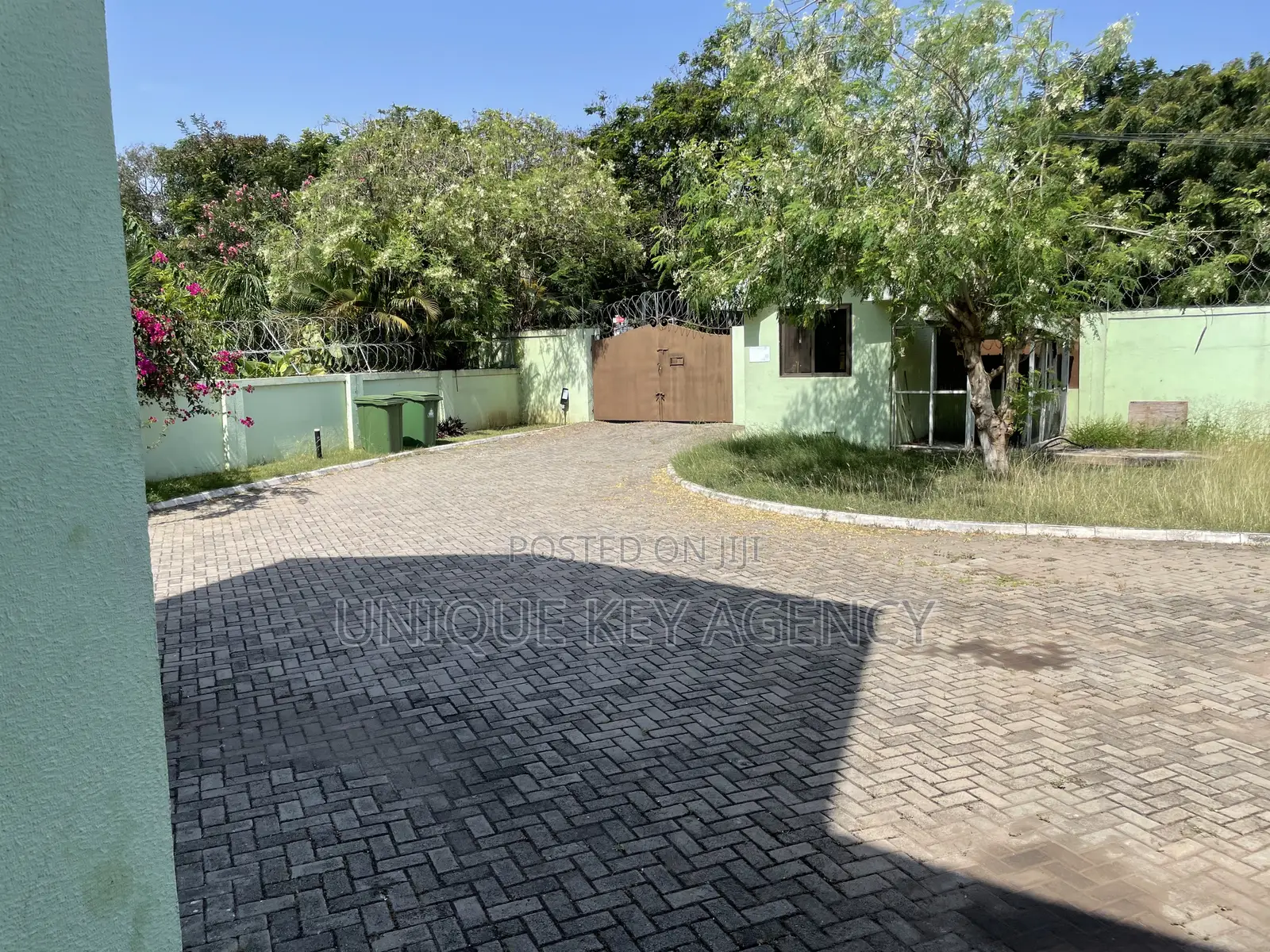 5bdrm House in Unique Key Agency, Cantonments for rent