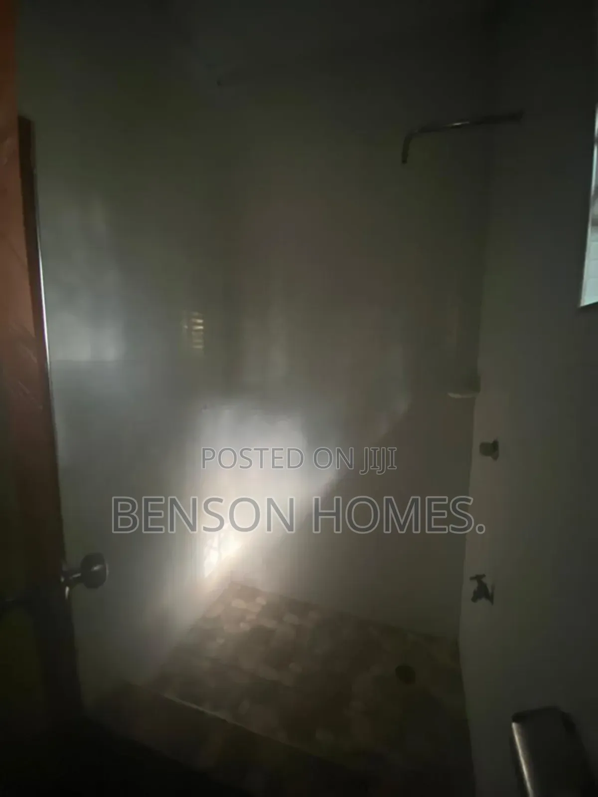 3bdrm Apartment in Nungua for rent